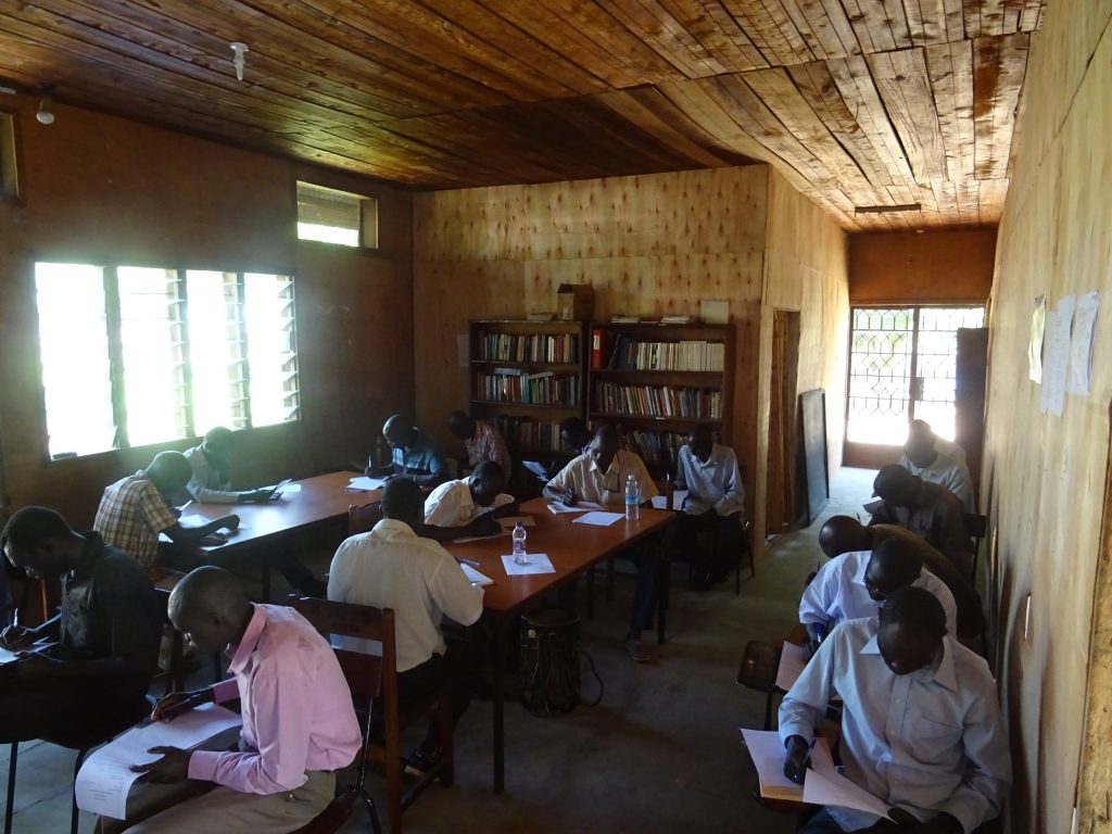 College in Moyo